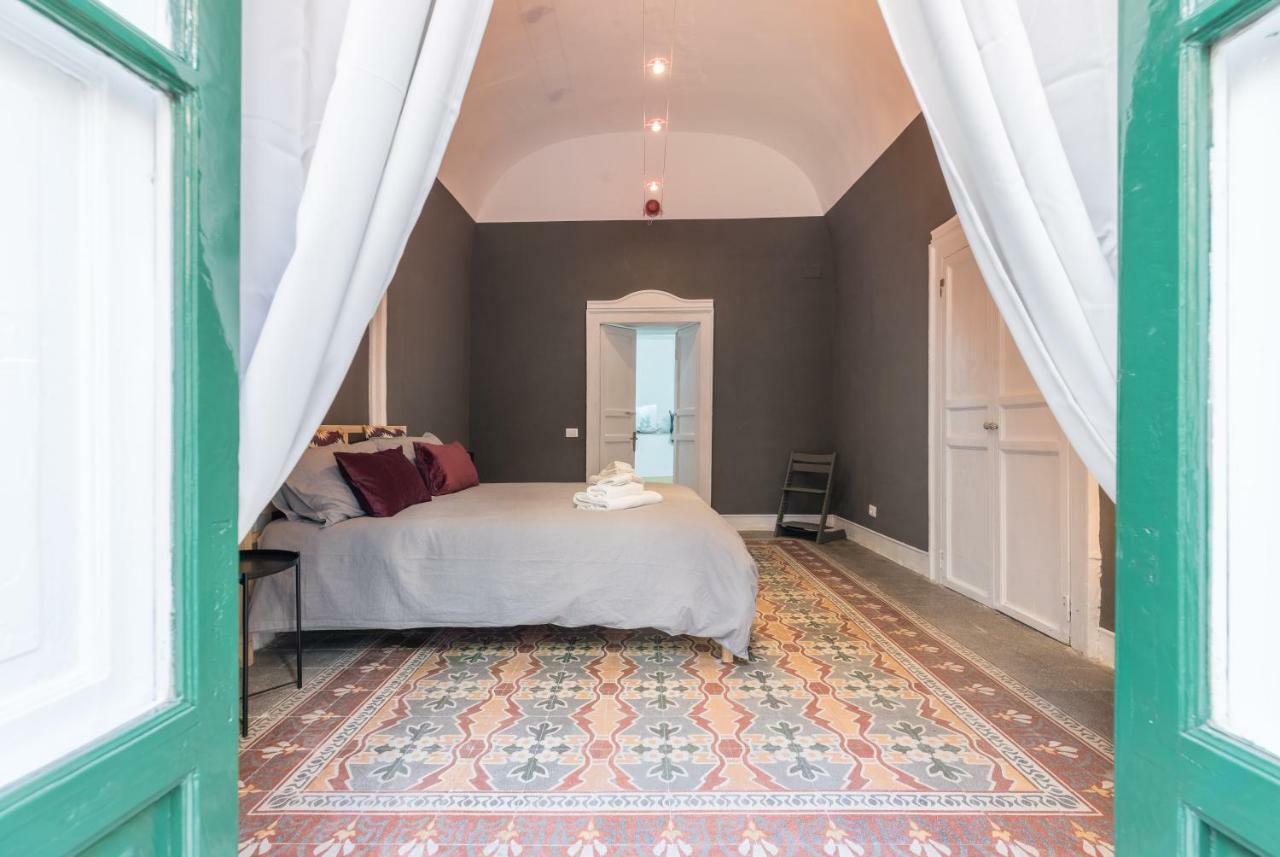 Qasr Home Beautiful Apartment In Palermo Bagian luar foto