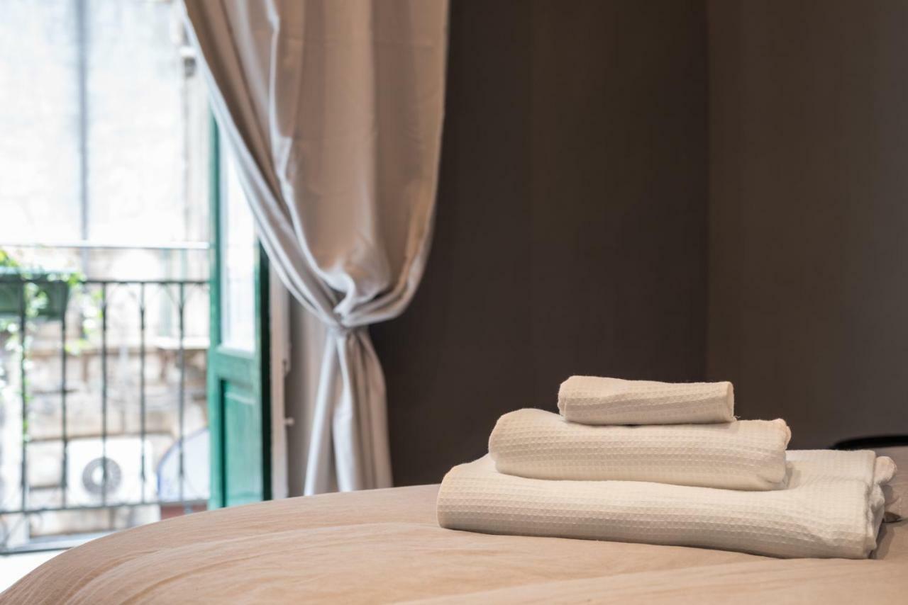 Qasr Home Beautiful Apartment In Palermo Bagian luar foto