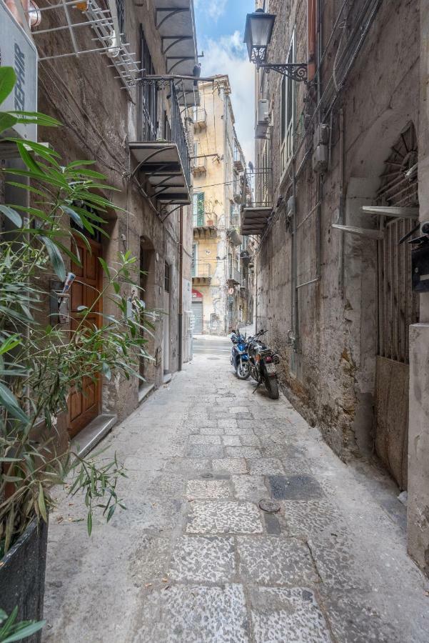 Qasr Home Beautiful Apartment In Palermo Bagian luar foto